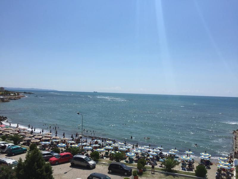 Hotel Ferrara Durres Exterior photo