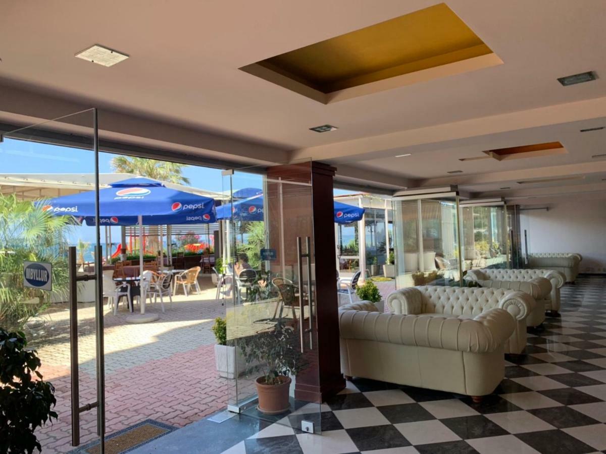 Hotel Ferrara Durres Exterior photo