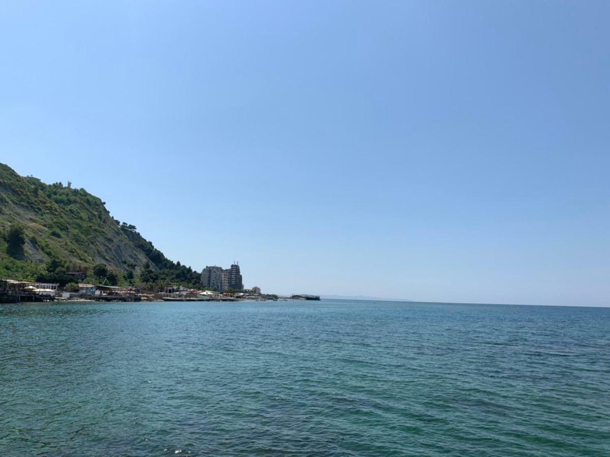 Hotel Ferrara Durres Exterior photo