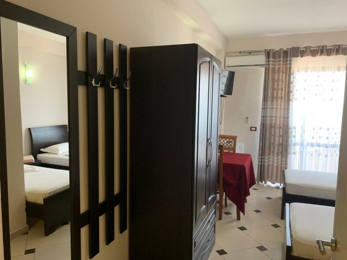 Hotel Ferrara Durres Exterior photo